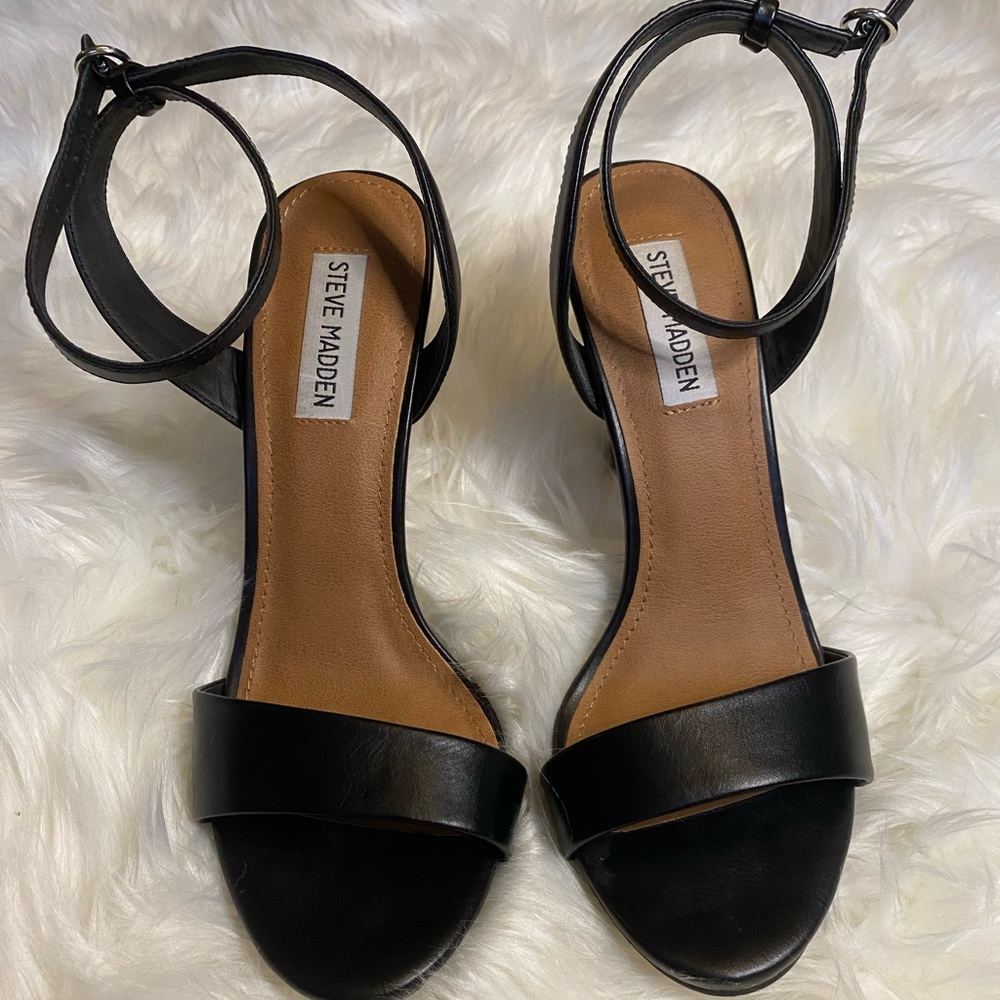 EUC Steve Madden Reno 4” Stiletto